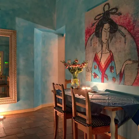 Lotus アパート センテンドレ