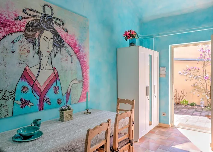 Lotus アパート *