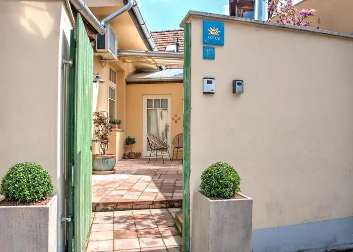 Apartament Lotus *